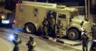 بفضل الخونة…فرقة خاصة من القوات الإسرائيلية تقتحم جنين وتوقع بالأسيرين الأخيرين الفارين من السجن(فيديو)