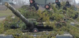 الجيش الروسي يعلن رسميا عن سحب وحداته العسكرية من محيط أوكرانيا