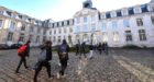 قرار ترحيل تلميذ مغربي من فرنسا يُغضب أساتذة وتلاميذ مدرسة فرنسية