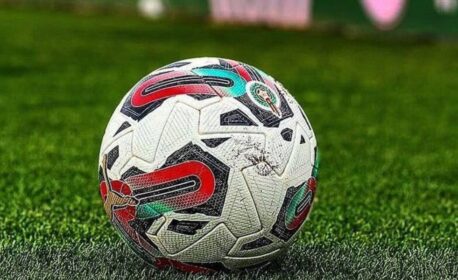 الجامعة تكشف البرنامج الكامل لمباريات السد