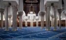 فرنسا.. مجهولون ينتهكون حرمة مسجد ويلصقون شعارات متطرفة على جدرانه